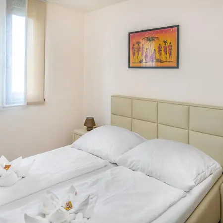 Napsugár 12 By Hellobalatonlelle * Balatonlelle